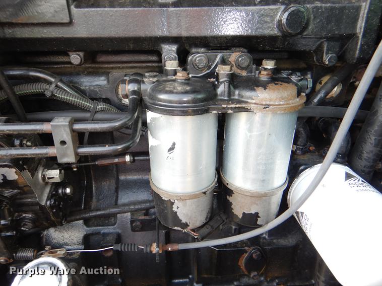 image for item DG1061 2002 Massey-Ferguson 8250 MFWD tractor