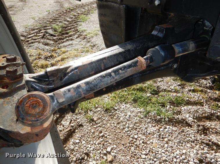 image for item DG1061 2002 Massey-Ferguson 8250 MFWD tractor