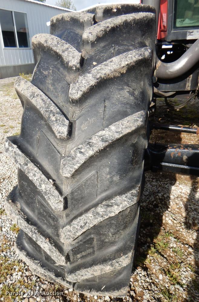 image for item DG1061 2002 Massey-Ferguson 8250 MFWD tractor