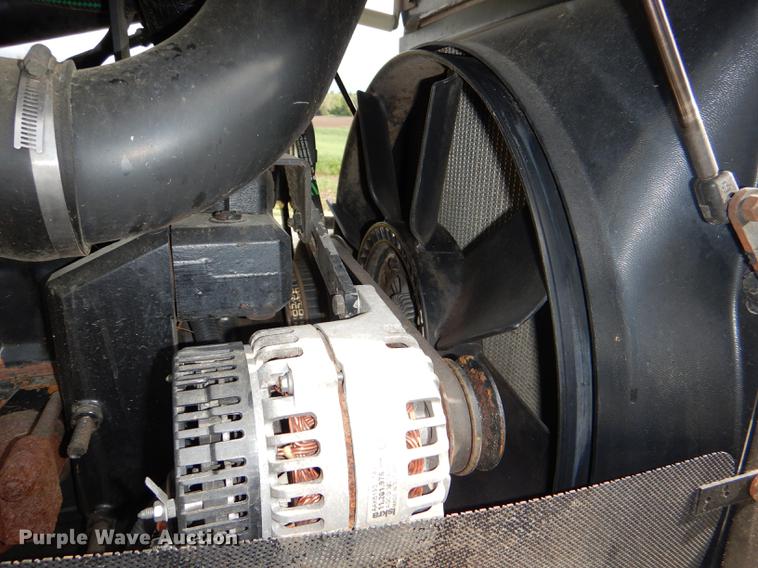 image for item DG1061 2002 Massey-Ferguson 8250 MFWD tractor