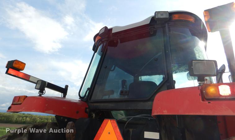 image for item DG1061 2002 Massey-Ferguson 8250 MFWD tractor