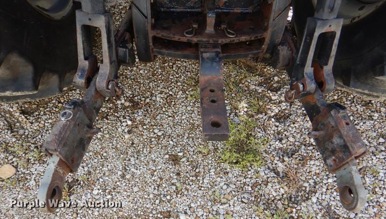 image for item DG1061 2002 Massey-Ferguson 8250 MFWD tractor