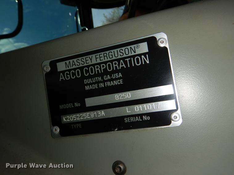 image for item DG1061 2002 Massey-Ferguson 8250 MFWD tractor