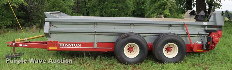 image for item DG3438 2005 Hesston S390 manure spreader