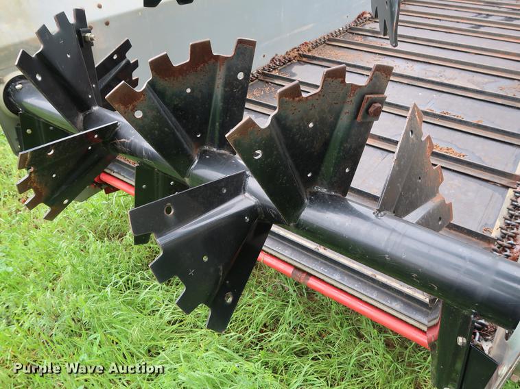 image for item DG3438 2005 Hesston S390 manure spreader