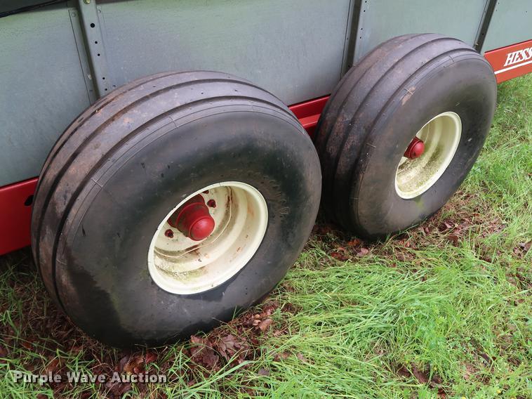 image for item DG3438 2005 Hesston S390 manure spreader