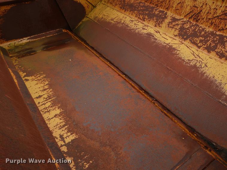 image for item DG3439 Holcomb 1200 scraper