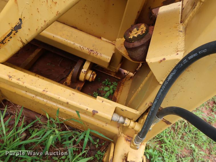 image for item DG3439 Holcomb 1200 scraper