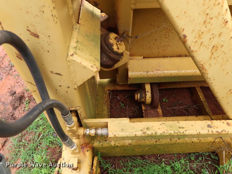 image for item DG3439 Holcomb 1200 scraper