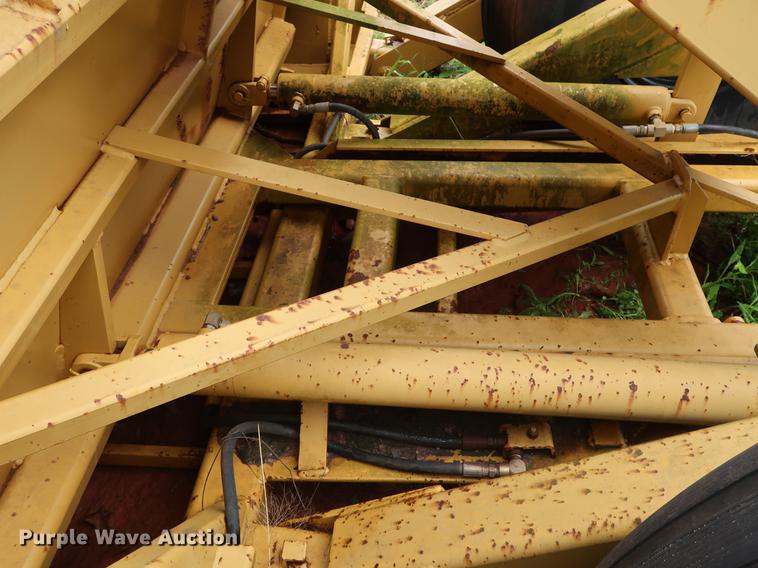 image for item DG3439 Holcomb 1200 scraper