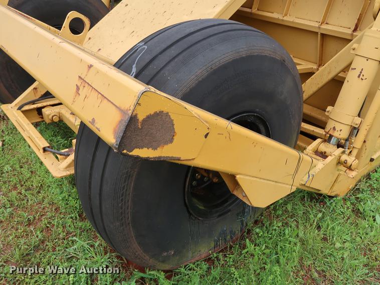 image for item DG3439 Holcomb 1200 scraper