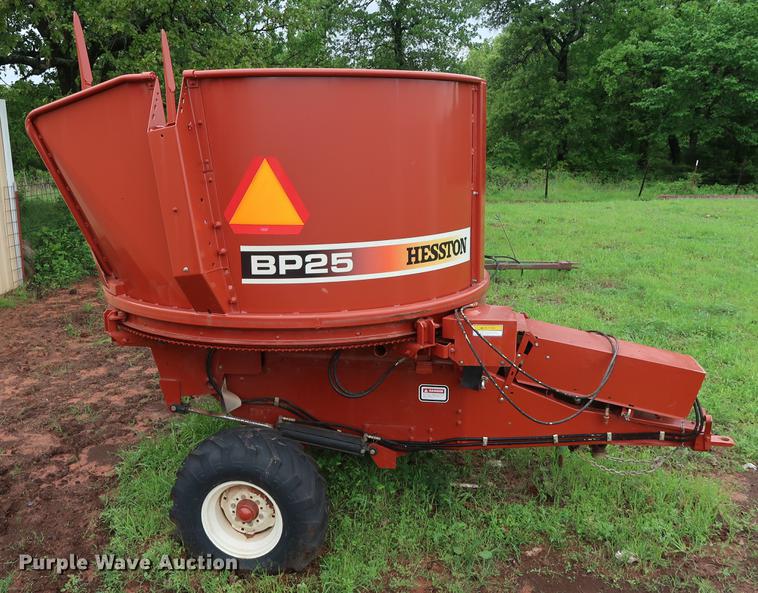 image for item DG3441 Hesston BP25 bale processor