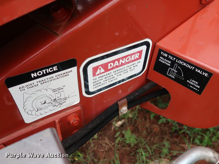 image for item DG3441 Hesston BP25 bale processor