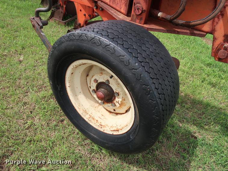 image for item DG3450 Case IH 618 six bottom plow