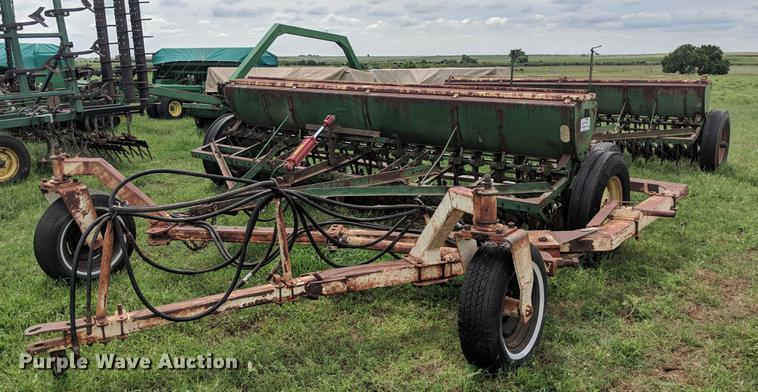 image for item DG3451 (2) John Deere 208 grain drills
