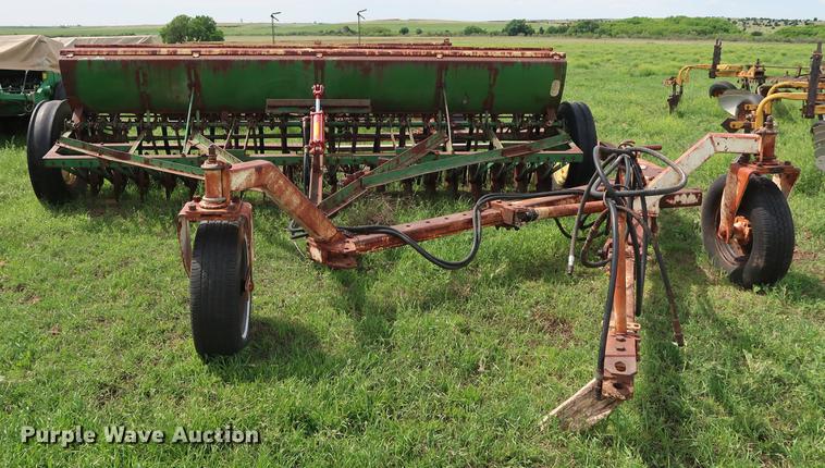 image for item DG3451 (2) John Deere 208 grain drills