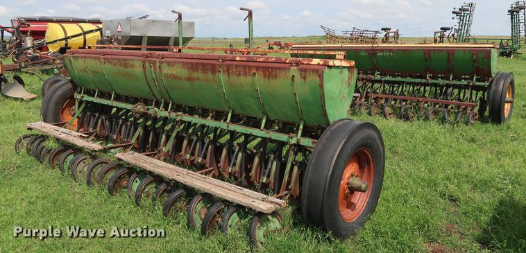 image for item DG3451 (2) John Deere 208 grain drills