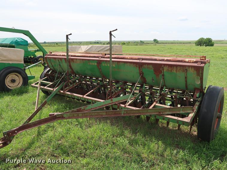 image for item DG3451 (2) John Deere 208 grain drills