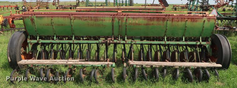 image for item DG3451 (2) John Deere 208 grain drills