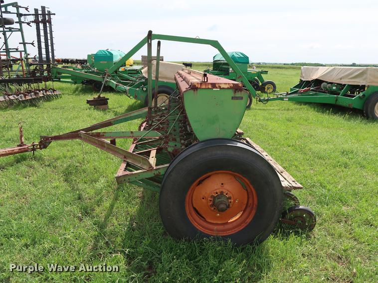 image for item DG3451 (2) John Deere 208 grain drills