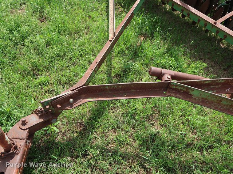 image for item DG3451 (2) John Deere 208 grain drills