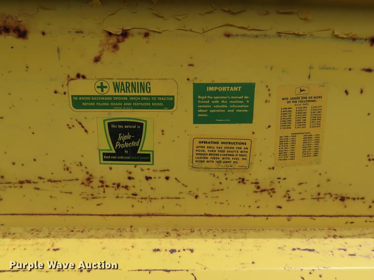 image for item DG3451 (2) John Deere 208 grain drills
