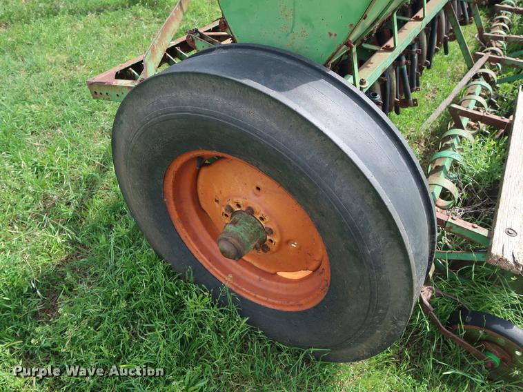 image for item DG3451 (2) John Deere 208 grain drills