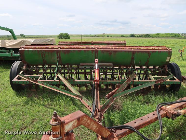 image for item DG3451 (2) John Deere 208 grain drills