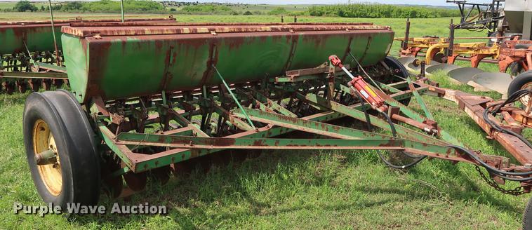 image for item DG3451 (2) John Deere 208 grain drills