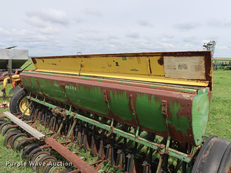 image for item DG3451 (2) John Deere 208 grain drills