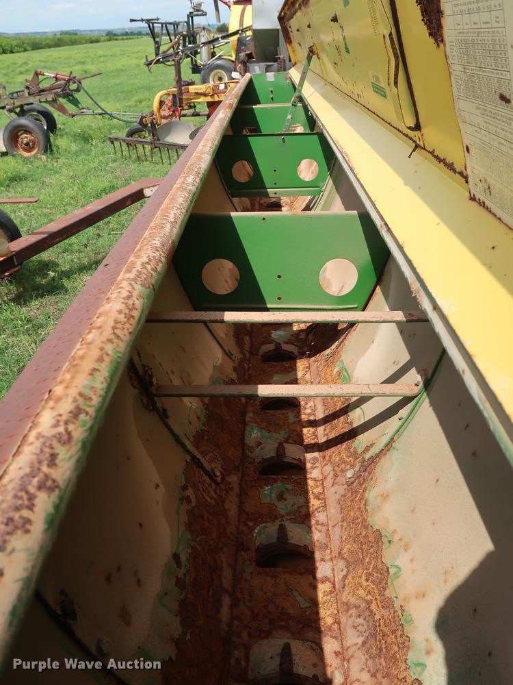 image for item DG3451 (2) John Deere 208 grain drills