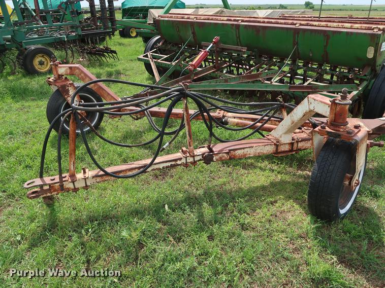 image for item DG3451 (2) John Deere 208 grain drills