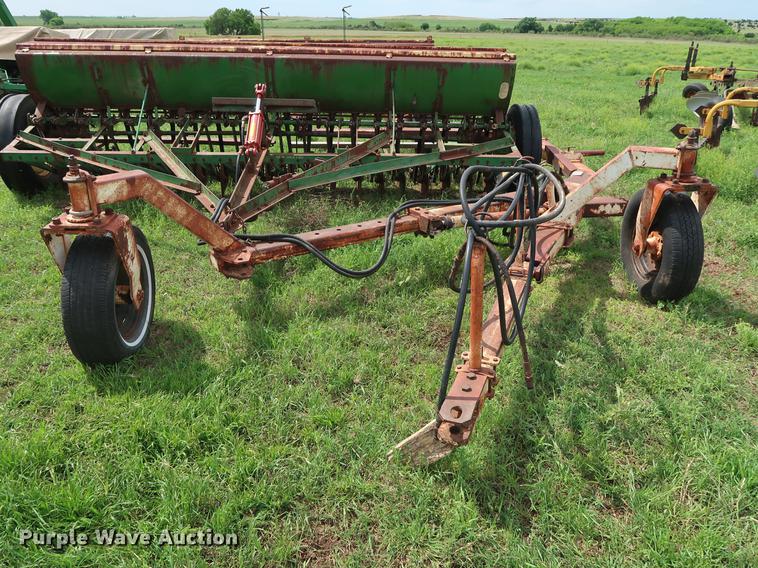 image for item DG3451 (2) John Deere 208 grain drills