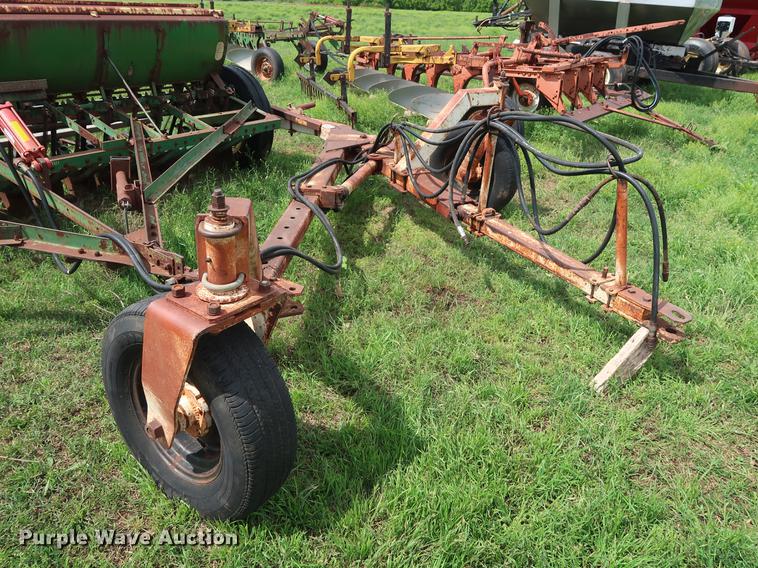 image for item DG3451 (2) John Deere 208 grain drills