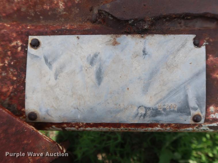 image for item DG3451 (2) John Deere 208 grain drills