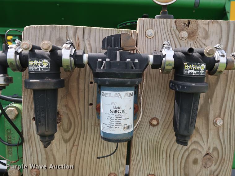 image for item DG3452 John Deere 750 grain drill