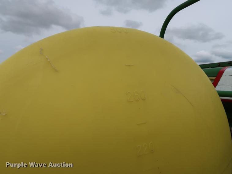 image for item DG3452 John Deere 750 grain drill