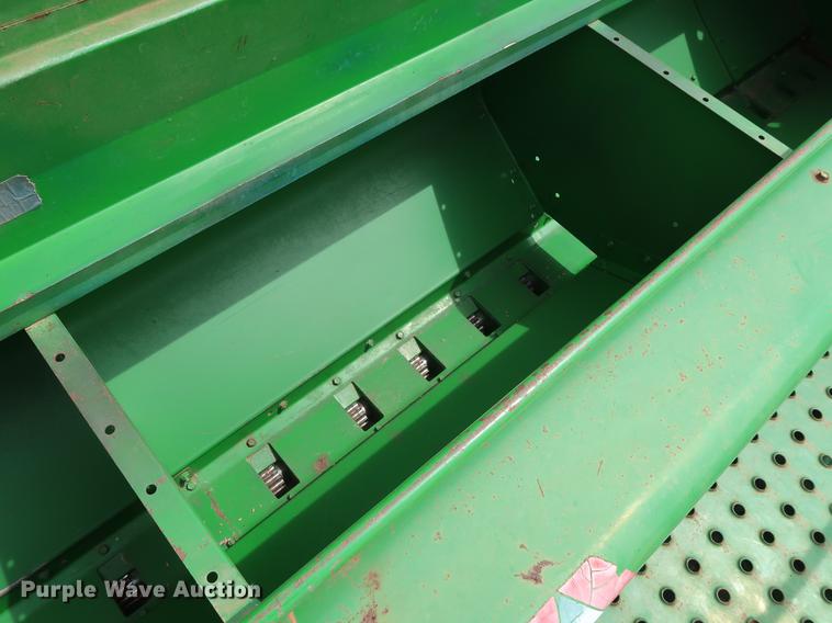 image for item DG3452 John Deere 750 grain drill