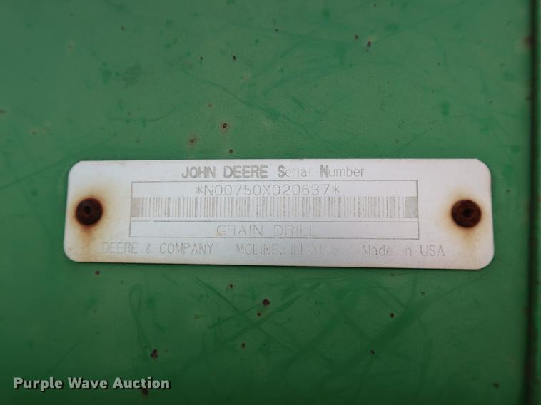 image for item DG3452 John Deere 750 grain drill