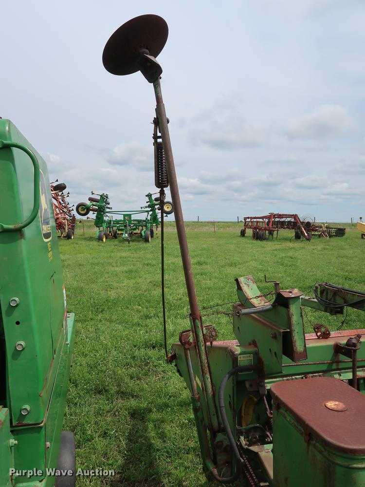 image for item DG3453 John Deere 1300 planter