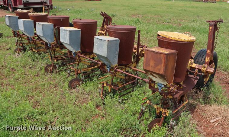 image for item DG3457 Buffalo 4300-B-6 planter