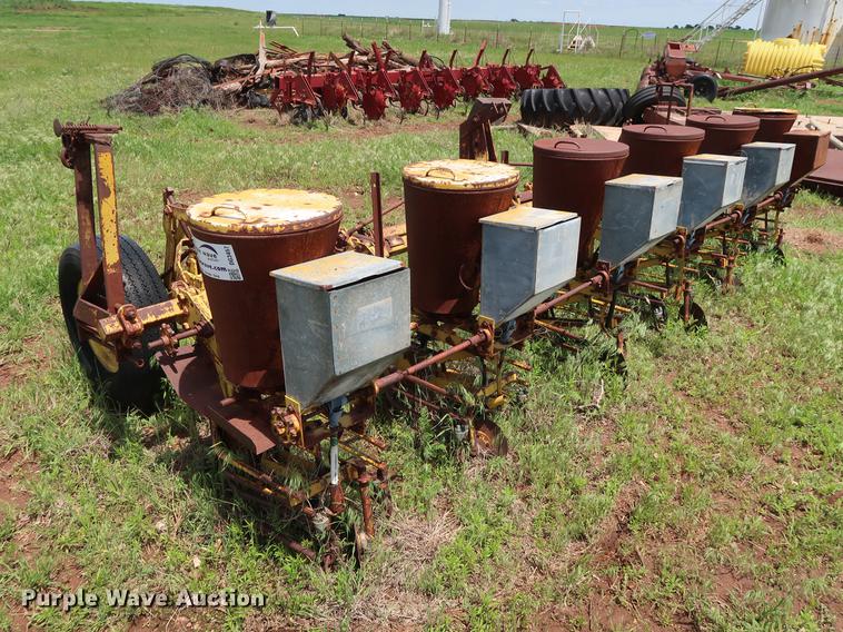 image for item DG3457 Buffalo 4300-B-6 planter