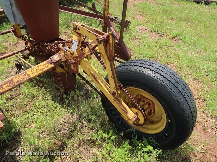 image for item DG3457 Buffalo 4300-B-6 planter