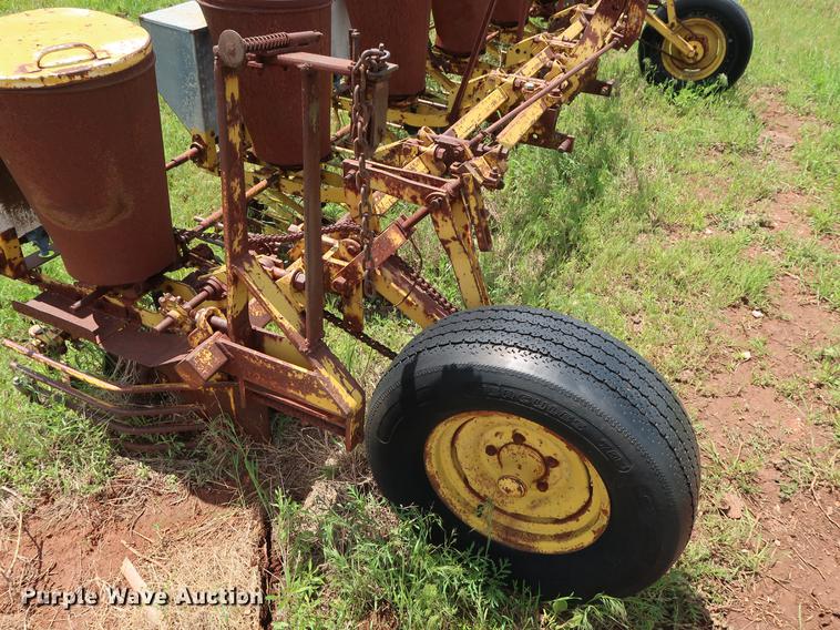 image for item DG3457 Buffalo 4300-B-6 planter