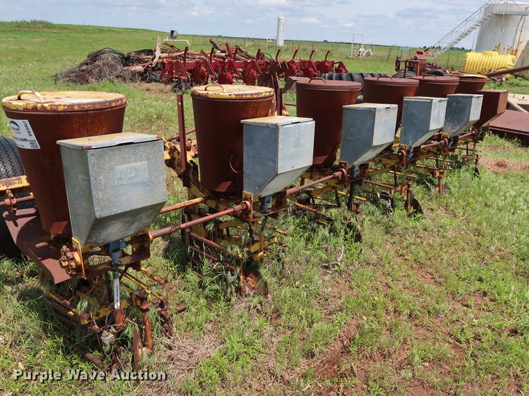 image for item DG3457 Buffalo 4300-B-6 planter