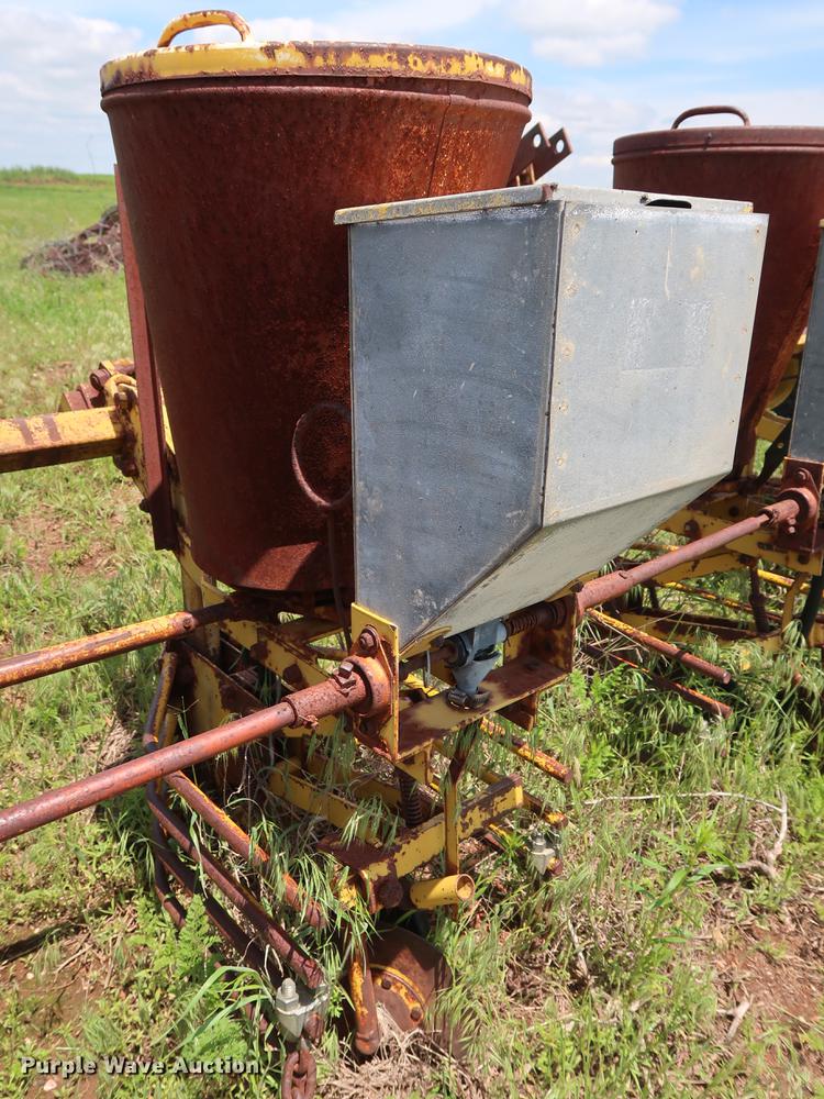 image for item DG3457 Buffalo 4300-B-6 planter