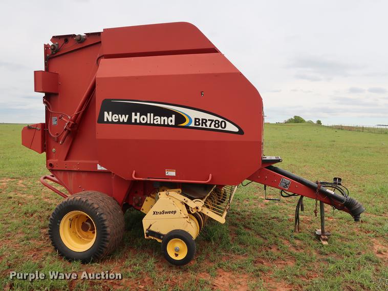 image for item DG3460 2003 New Holland BR780 round baler