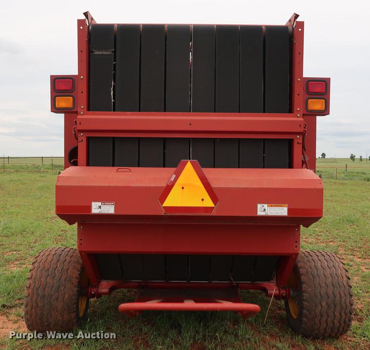 image for item DG3460 2003 New Holland BR780 round baler