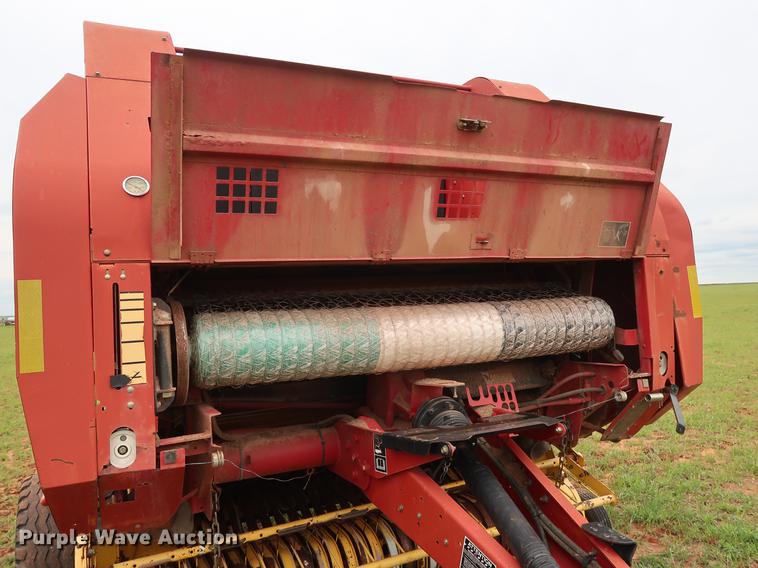 image for item DG3460 2003 New Holland BR780 round baler