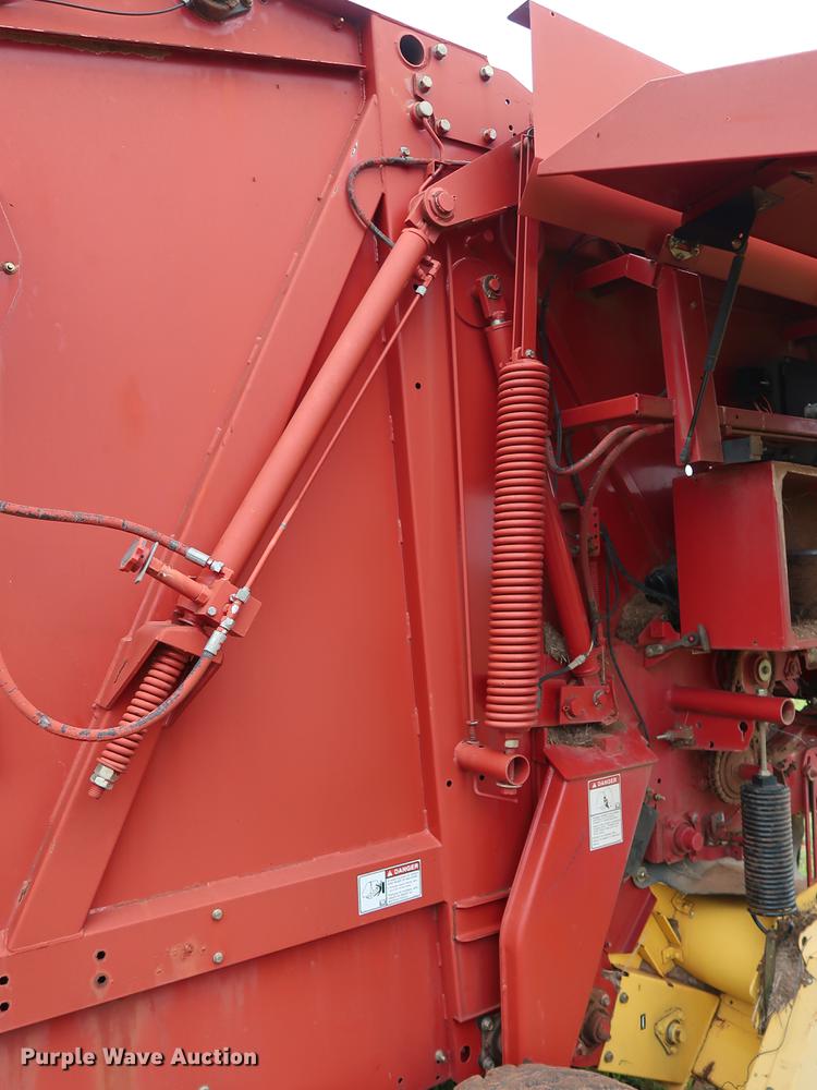 image for item DG3460 2003 New Holland BR780 round baler